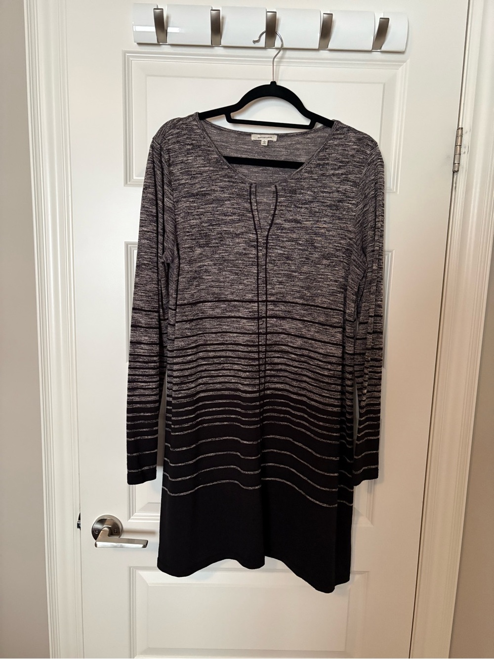 Max Studio long-sleeve knit tunic dress